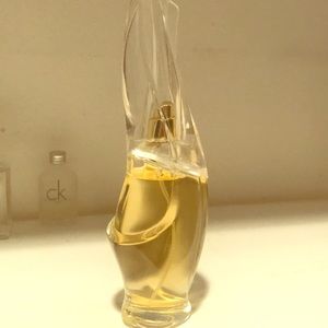 Donna Karen cashmere mist